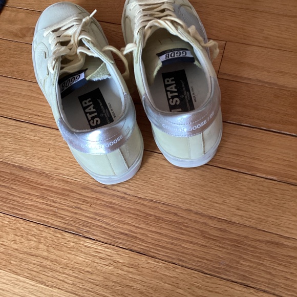 Golden Goose pale yellow/silver women’s size 7 HiStar slight platform sneakers. - Picture 6 of 9